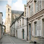 Le Prieure Et La 3*