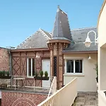 Le Prieure Et La 3* أميا