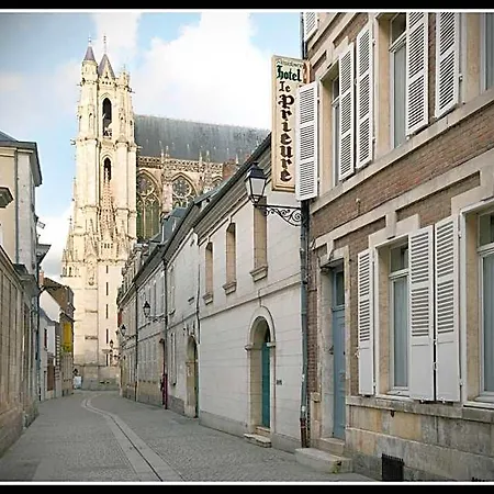 Le Prieure Et La