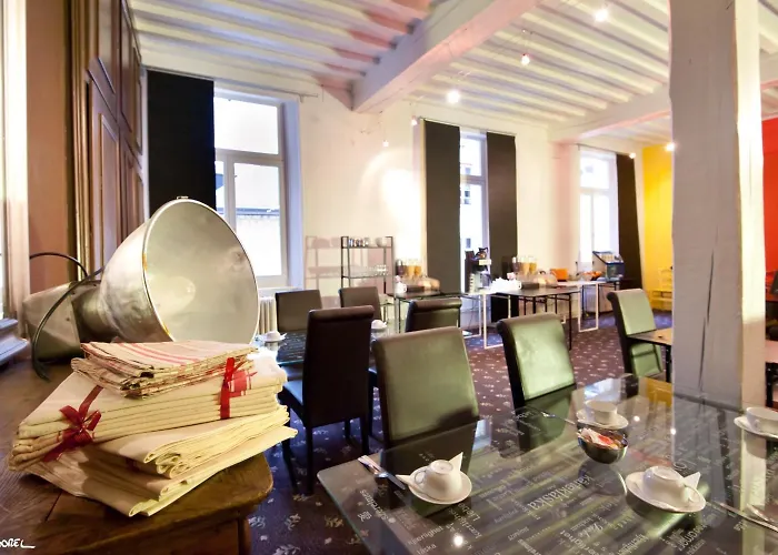 Le Prieuré Et La Résidence Hotel Amiens