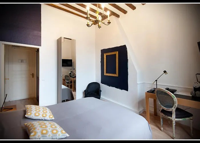 Le Prieuré Et La Résidence Hotel Amiens